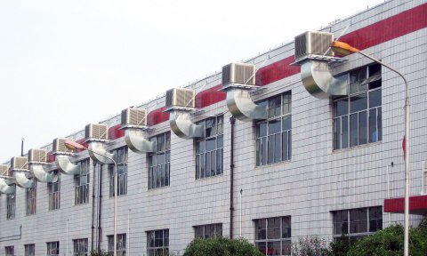 為什么廠(chǎng)房降溫都選水冷風(fēng)機(jī)?水冷風(fēng)機(jī)的特點(diǎn)